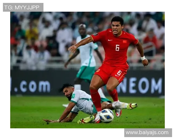 足球明星离场瞬间高清图片集锦展现他们的风采与情感